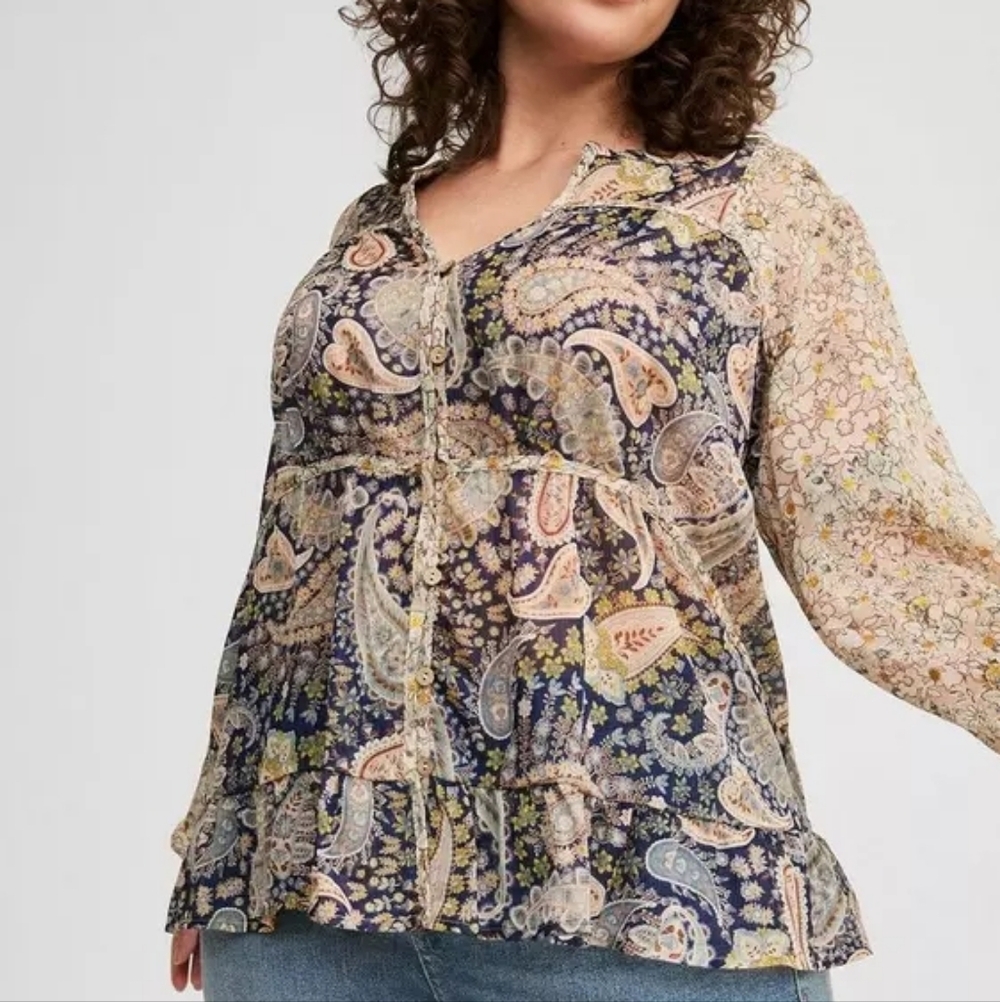 Torrid Floral Paisley Print Women's Long Sleeve Blouse (READ DESCRIPTION)
